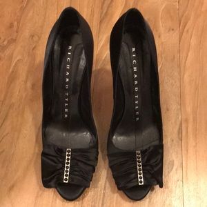 RICHARD TYLER  Heels
